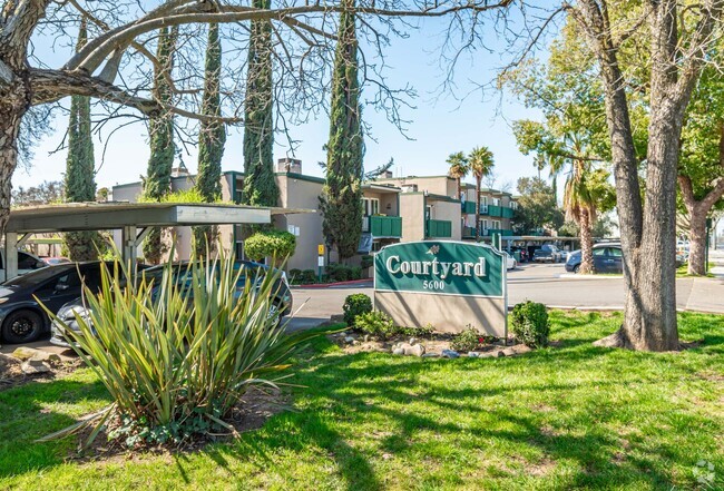 Building Photo - Courtyard Apartments