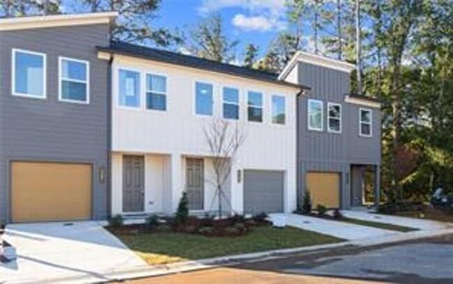 Foto del edificio - 1507 Albert Ln NW
