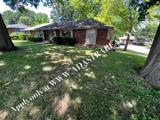 Building Photo - Spacious Duplex in Independence-Available ...