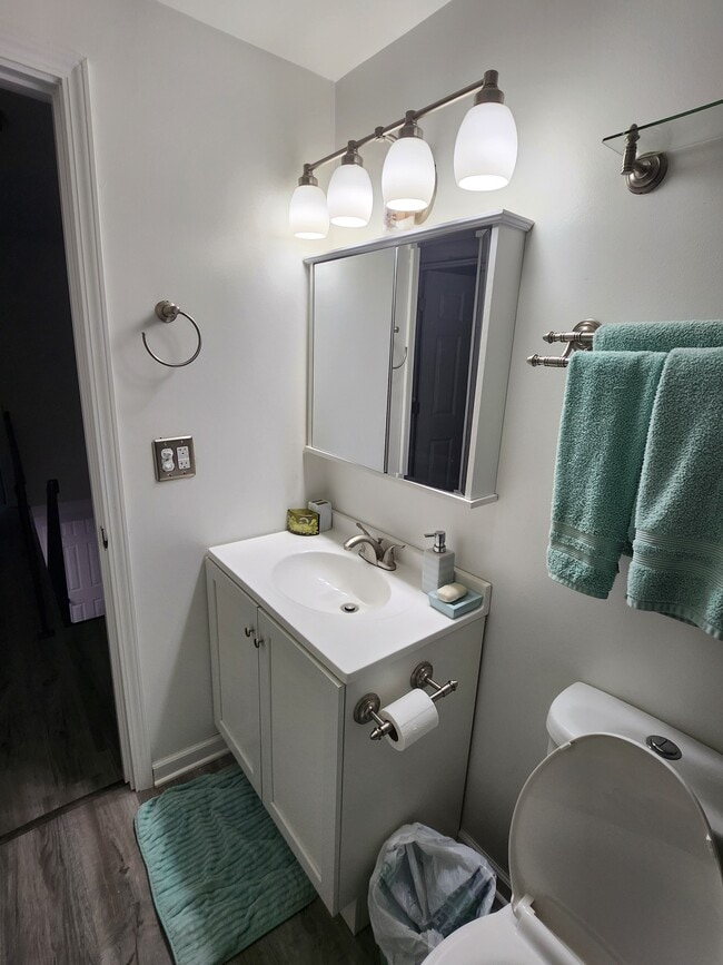 Bathroom - 946 Morningside Ln