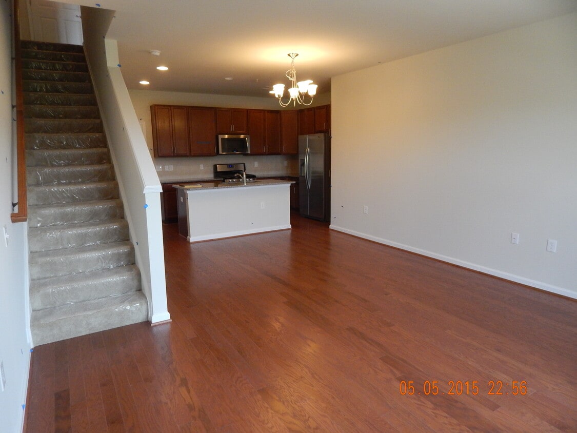 42747 Eildon Terrace, Ashburn, VA 20147 Townhome Rentals in Ashburn