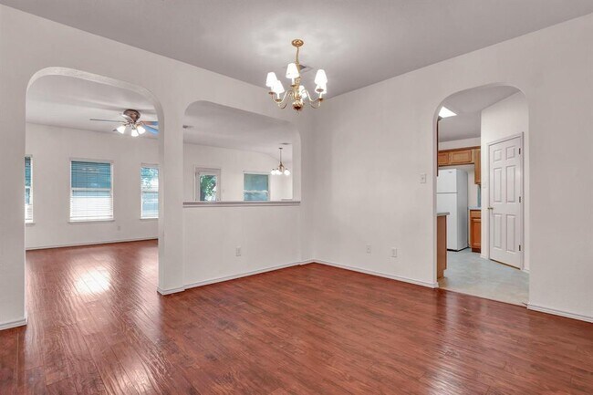 Foto del edificio - 3761 Rod Carew Dr