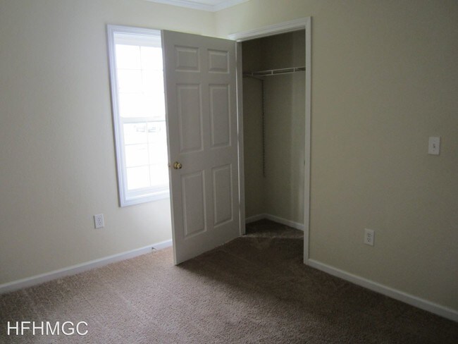 Foto del edificio - 3 br, 1.5 bath House - 329 Nichols Drive