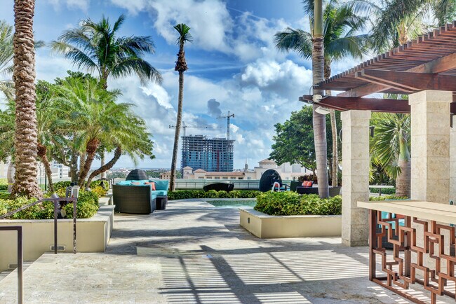 Foto del edificio - 550 Okeechobee Blvd