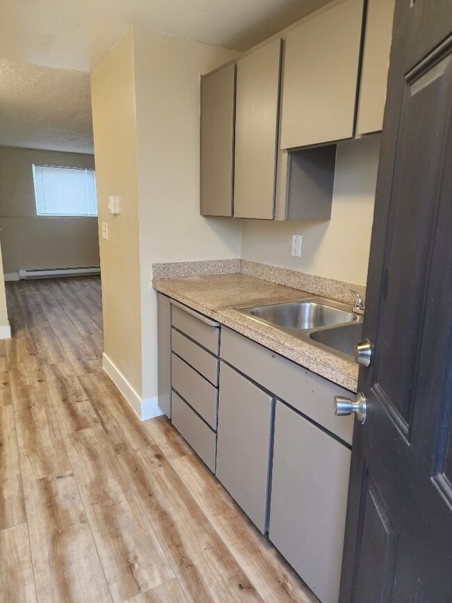 Building Photo - 2808 E Everett Ave