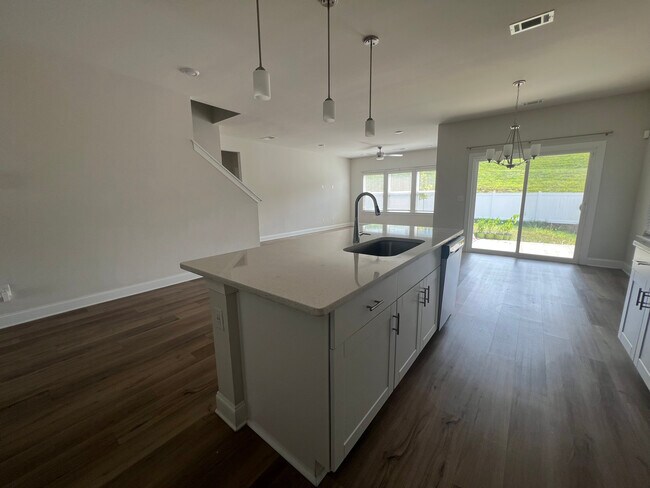 Building Photo - 1095 Holland Ridge Way