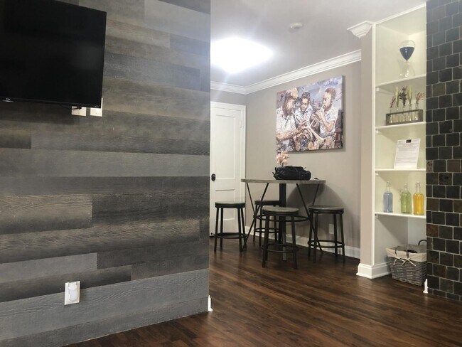Foto del edificio - 912 E 32nd St