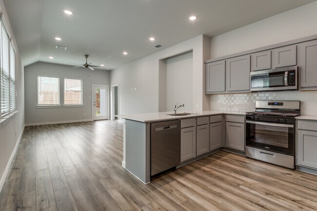 Building Photo - 218 Berkshire Dr