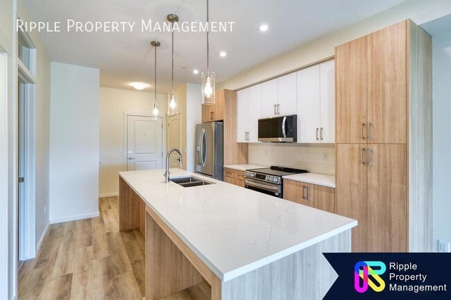 Photo du bâtiment - Modern 2 Beds, 2 Baths Apartment/Condo | A...