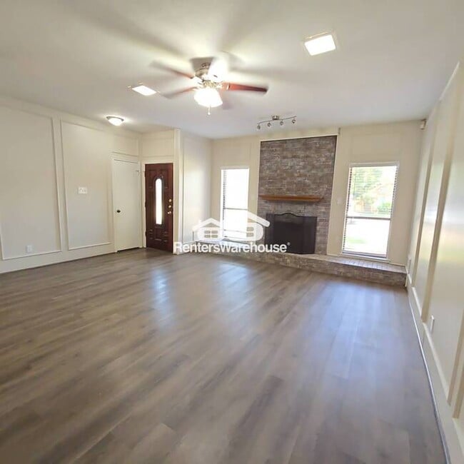 Building Photo - FOR RENT - MOVE IN READY - 3BEDS 2BATHS
