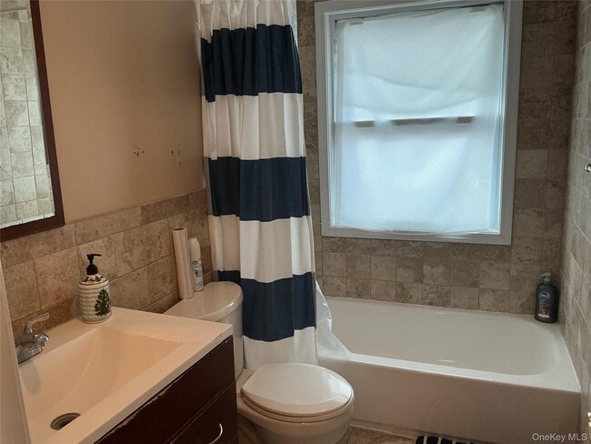 Foto del edificio - 12 E John St