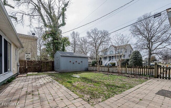 Foto del edificio - 4 br, 2 bath House - 3701 Beach Drive Blvd