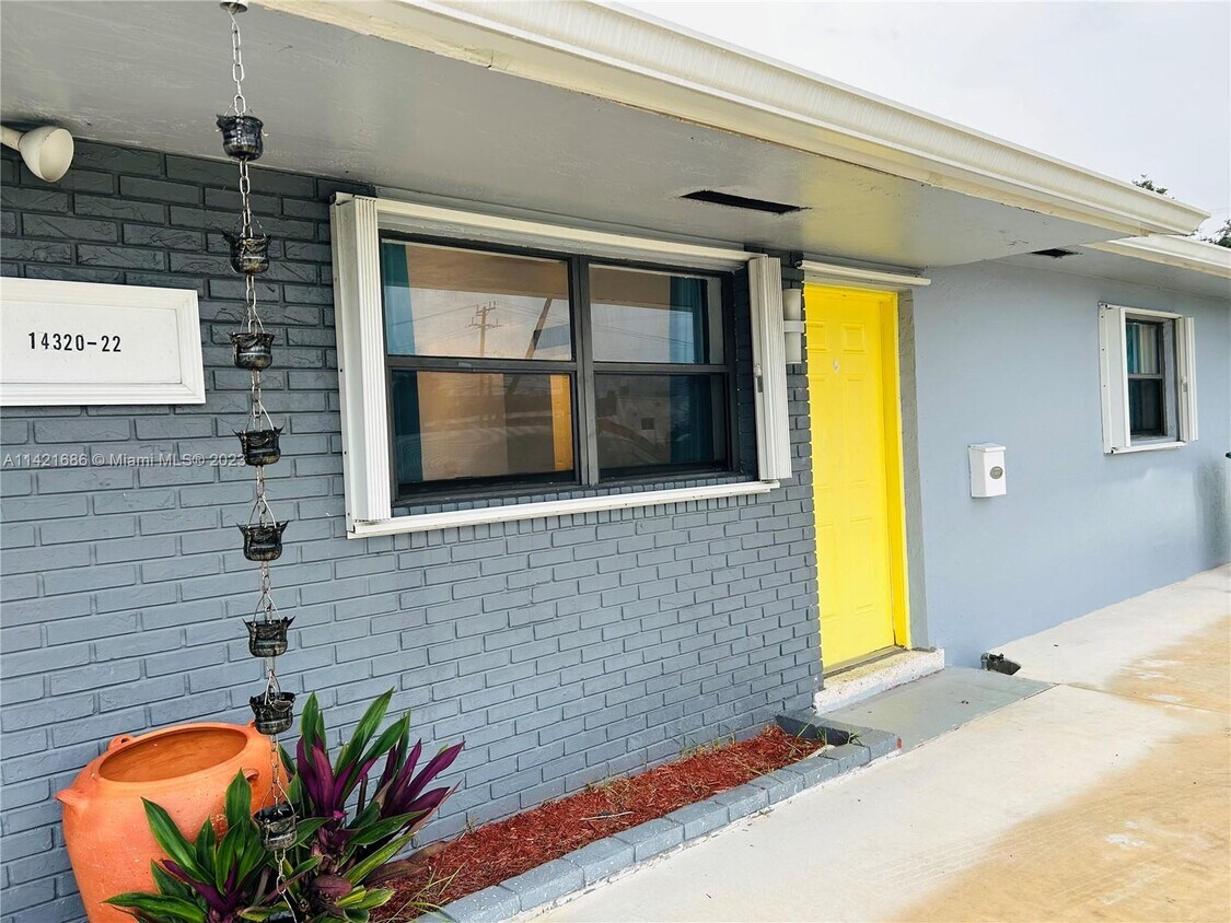Foto principal - 14320 NE 18th Ave