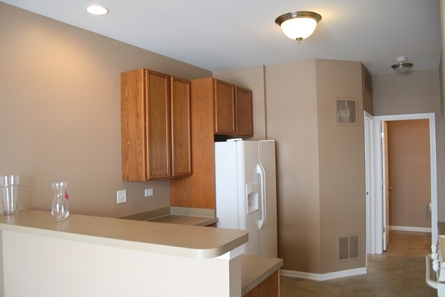 Building Photo - 460 Majestic Ln
