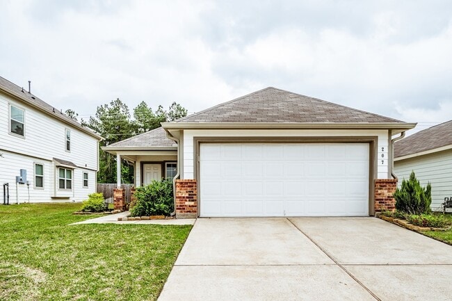 Building Photo - 207 Black Bear Dr