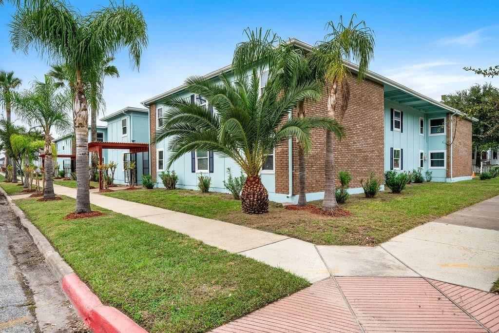 2502 Avenue L, Galveston, TX 77550 Townhome Rentals in Galveston TX