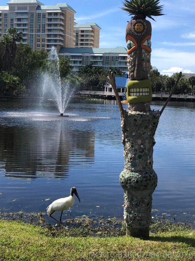 Building Photo - 700 E Boynton Beach Blvd