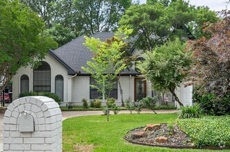 Building Photo - 508 Giltin Dr