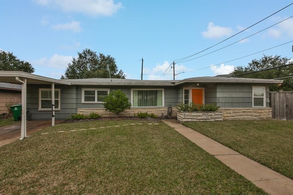 Primary Photo - 3202 Cloverdale St