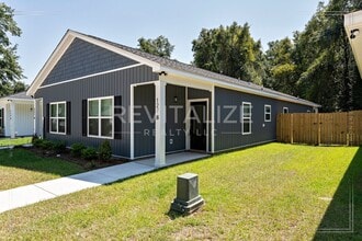Building Photo - 127 Harris Ave