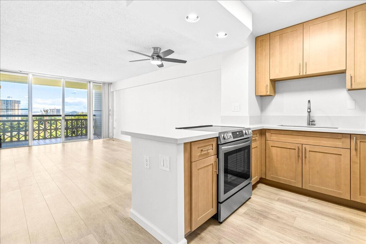 Foto principal - Newly renovated one bedroom condo with lov...