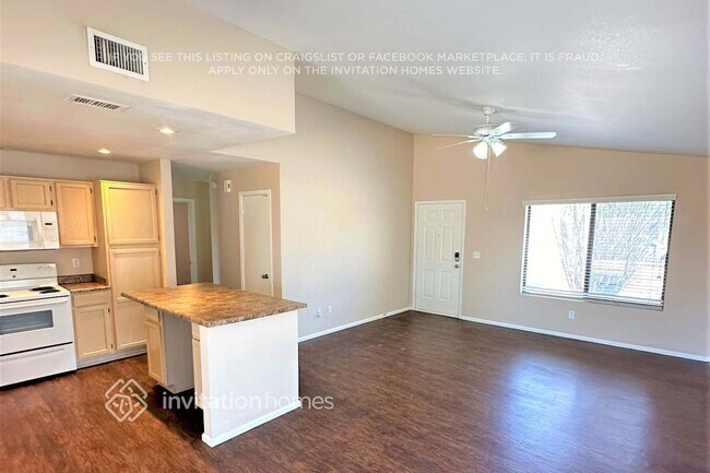 Building Photo - 3127 W Donald Dr