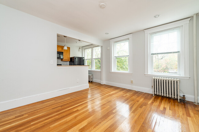 Foto del edificio - 276 Chestnut Hill Ave