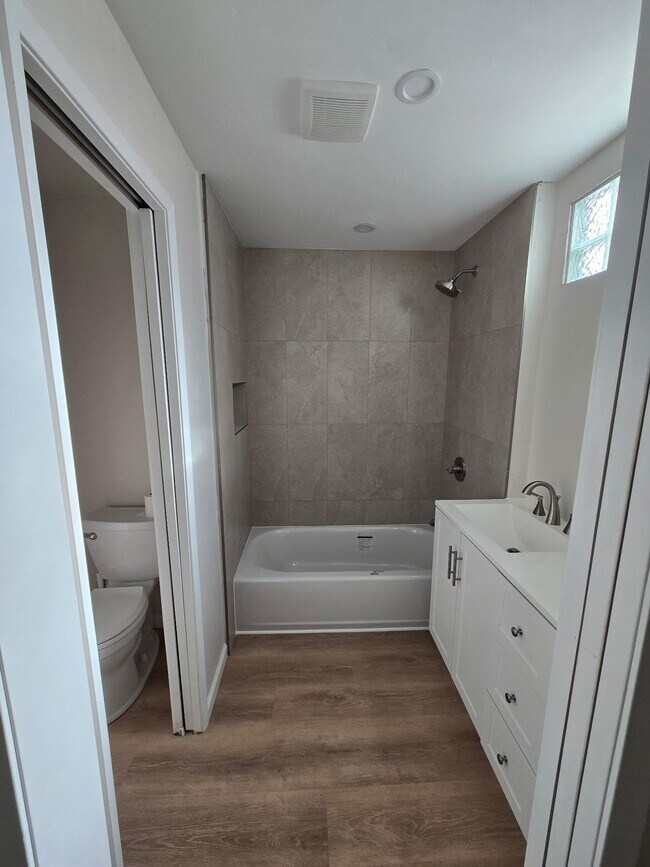 Foto del edificio - 4062 Ingalls St