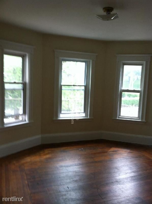 2 br, 1 bath - 761 Broadway - 2 br, 1 bath  - 761 Broadway