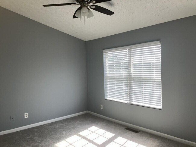 Foto del edificio - 7700 Bernardo Dr