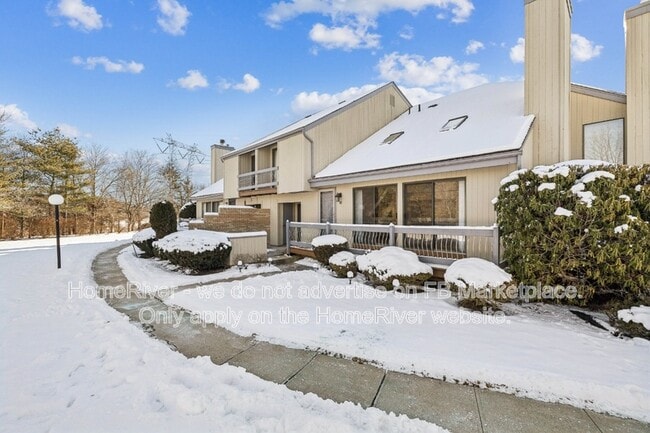 Building Photo - 18 Woodhill St