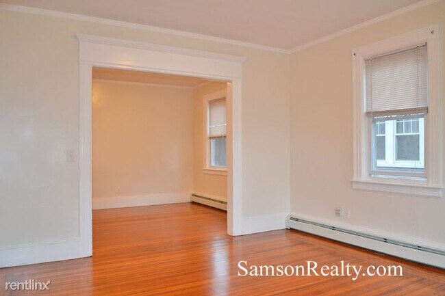 Building Photo - 2 br, 1 bath Condo - 8 Cole Ave 2 Unit 2