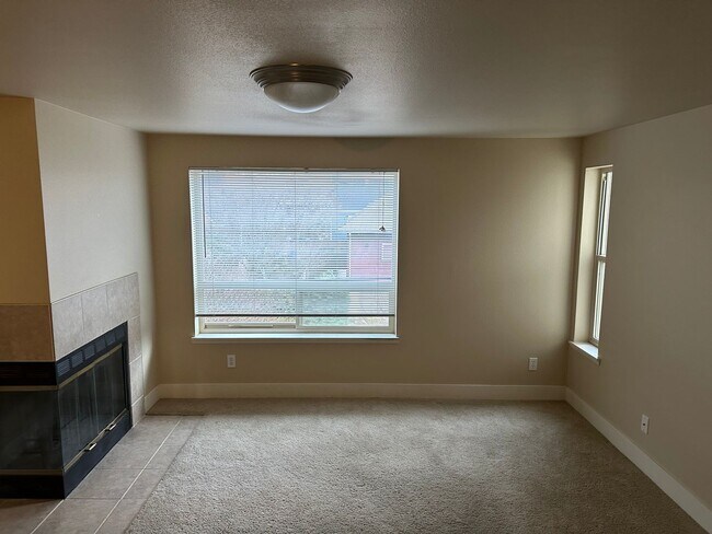 Foto del edificio - Quiet Updated South Queen 1bd 1bath Condo ...