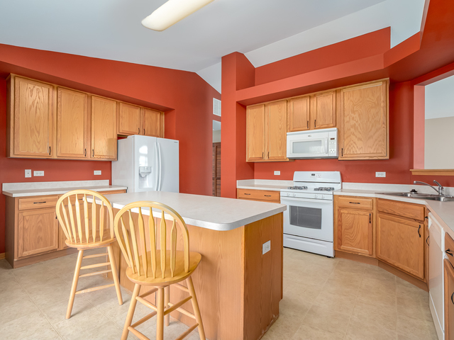 Building Photo - 1614 Fredericksburg Ln
