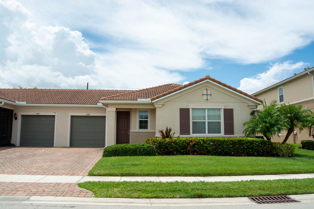Photo - 1049 Normandie Way (Vero Beach, FL)