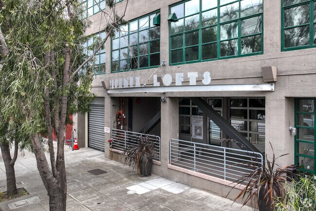 Detalle del edificio - 737 2nd St