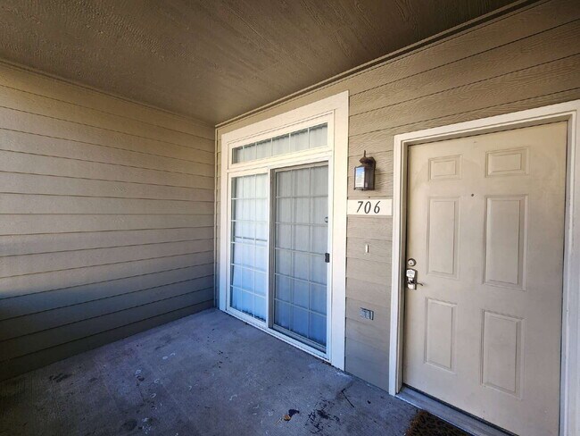 Building Photo - 10010 E Gunnison Pl