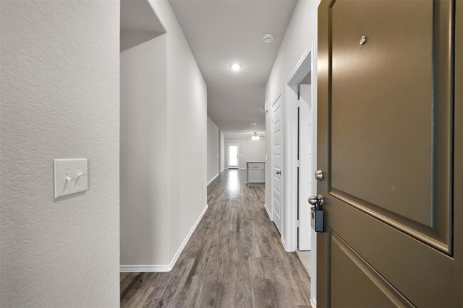 Foto del edificio - 257 Gallant Front Trl