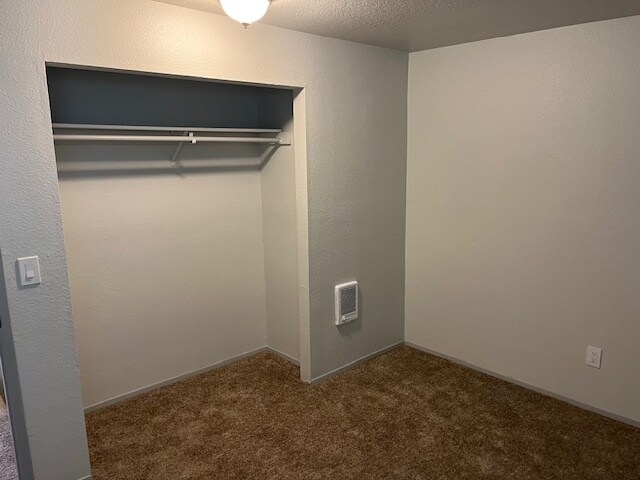 Building Photo - 7879 SE Stephanie Ct