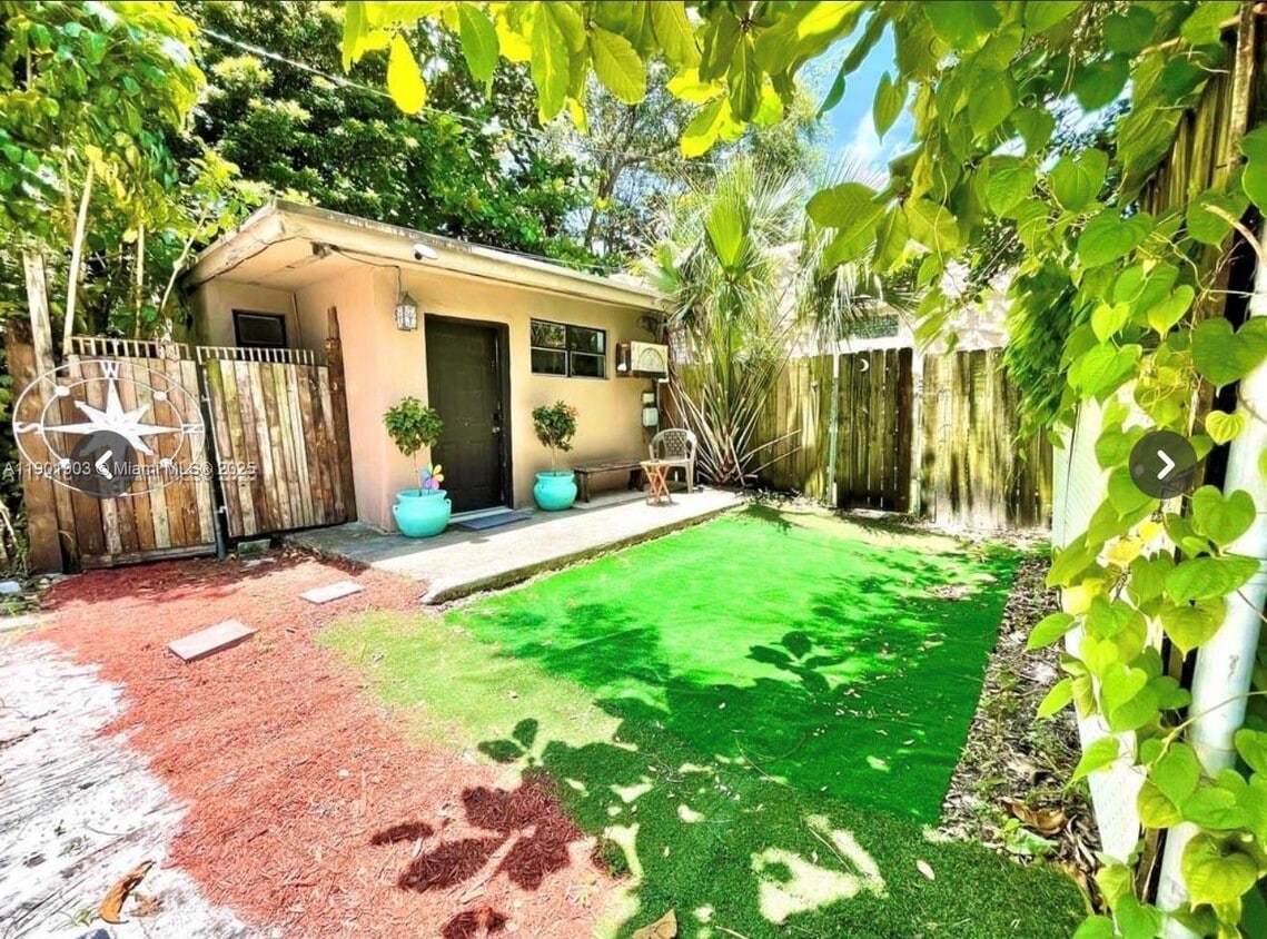 Photo - 240 Hibiscus Drive Apt #B, Miami Springs, FL 33166 - 1 BR 1 BA villa