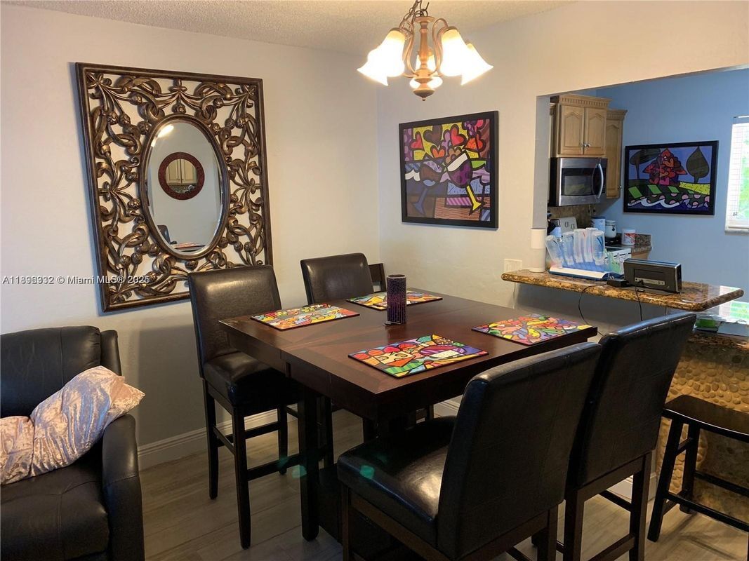 Foto del edificio - 7840 Camino Real