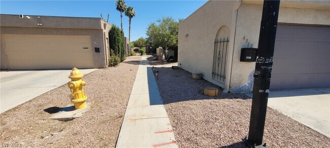 Building Photo - 4217 Park Ct