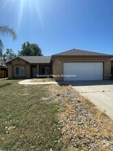 Building Photo - 2301 Peppertree Ln