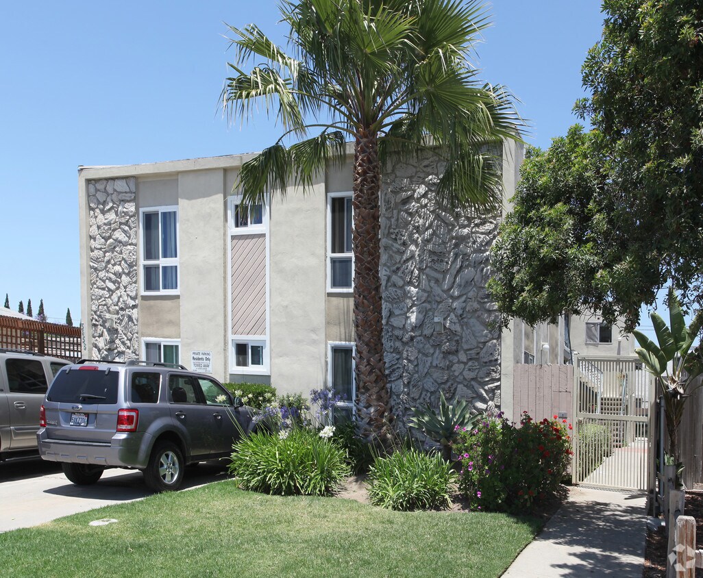 Building Photo - 3458 Monroe Ave