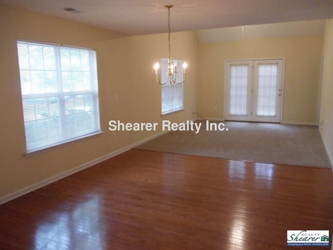 Foto del edificio - 9505 Elizabeth Townes Ln