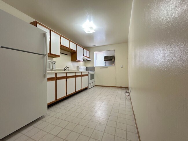 Building Photo - 356 N 900 W