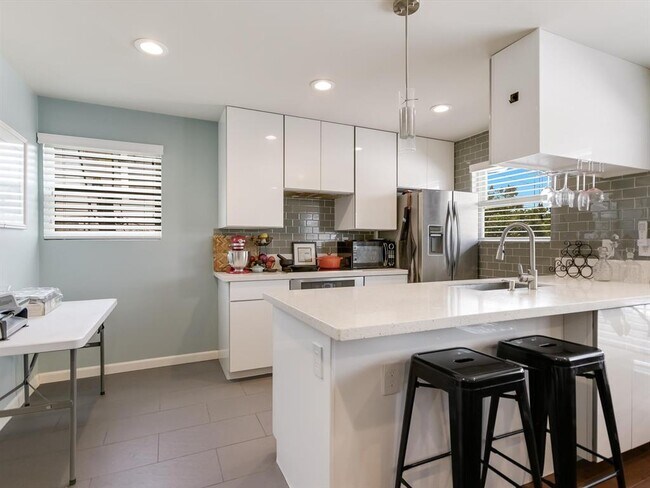 Foto del edificio - 3110 Red River St