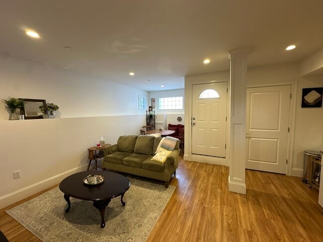 Foto del edificio - 604 Dorchester Ave
