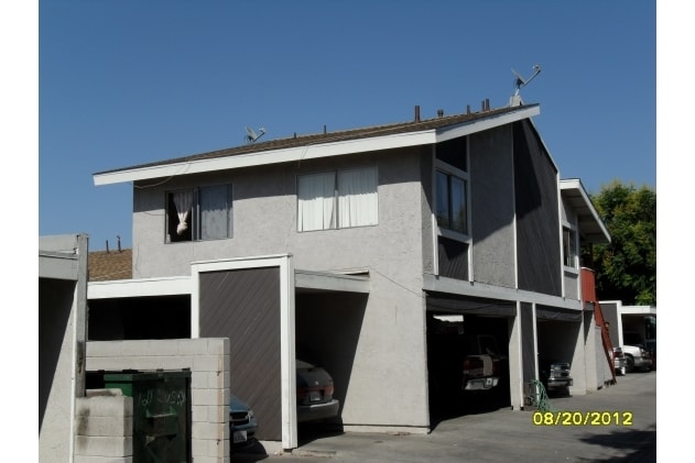 Building Photo - 121 N Susan St