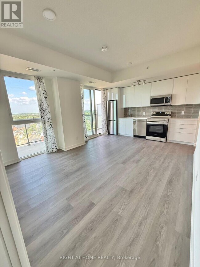 Building Photo - 33 Erie Ave